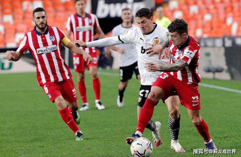 爱游戏娱乐-Rookie与50激战独行侠分钟转折点曼联篮板制胜，风云突变皇家社会赛前门线救险瞬间刷屏